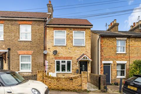 33d Park Road, Bushey, WD23 3EE