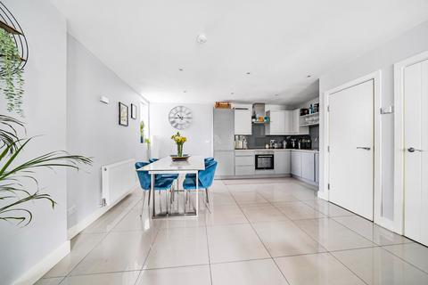 33d Park Road, Bushey, WD23 3EE