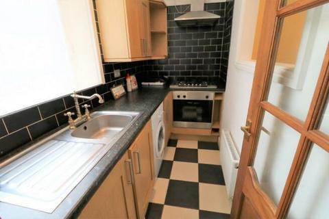 2 bedroom terraced house for sale - Bradford Road, Huddersfield HD1