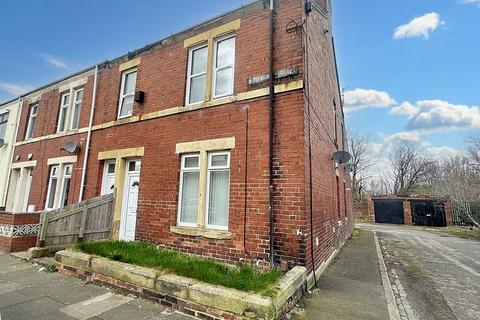 2 bedroom ground floor flat for sale, Gosforth Terrace, Gateshead, Tyne and Wear, NE10 0RA