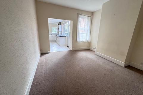 3 bedroom terraced house to rent, Howard Street, Loughborough LE11