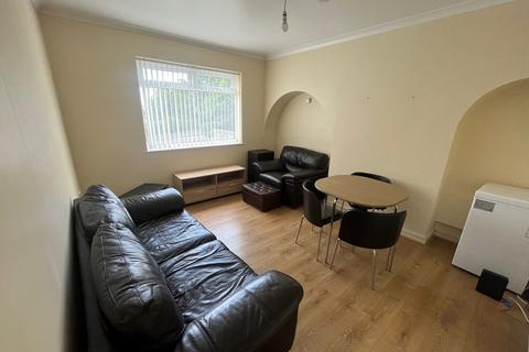 4 bedroom house share to rent, Wern Fawr Road, Swansea SA1