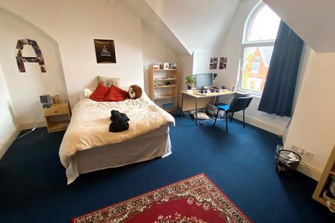 7 bedroom house share to rent - Bernard Street, Swansea SA2