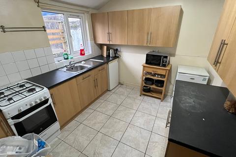 5 bedroom house share to rent, Penbryn Terrace, Swansea SA2