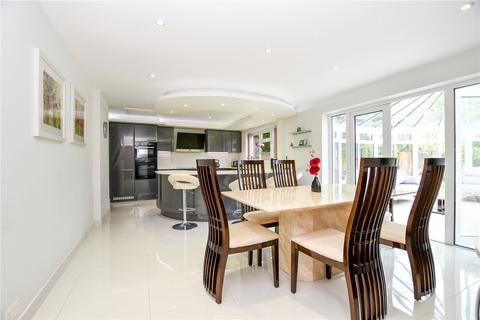 Monterey Lower Common, Eversley, Hook, RG27 0QU