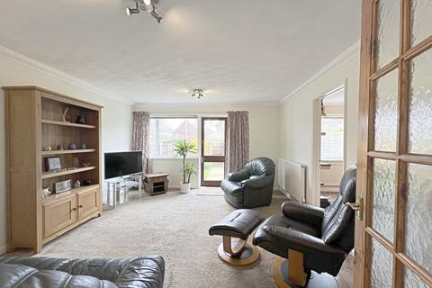 2 bedroom terraced house for sale, Hamble Court, Basingstoke, Hampshire, RG21