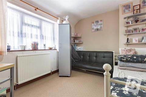 37 Rowdowns Road, Dagenham, RM9 6NJ