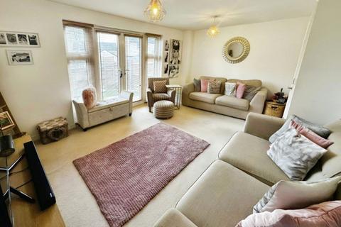 4 bedroom terraced house for sale, Carver Close, Swindon, SN3 4GJ