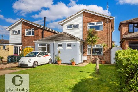 4 bedroom detached house for sale, Grebe Close, Great Yarmouth NR31