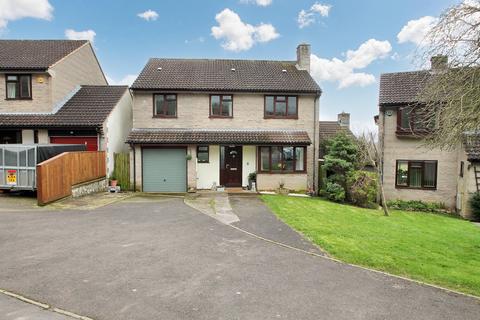 4 bedroom detached house for sale, Manor Court, Easton