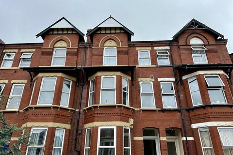 2 bedroom flat to rent - Southport PR8