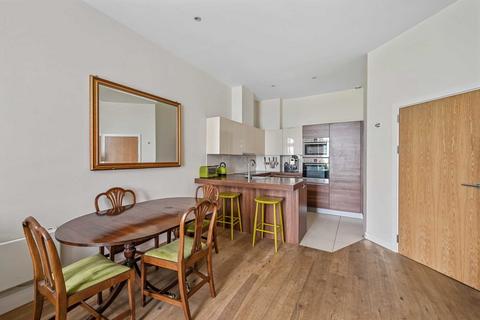 3 bedroom apartment for sale, Bromyard Avenue, London W3
