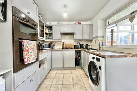 3 bedroom semi-detached house for sale - Olwen Crescent, Reddish, Stockport, SK5