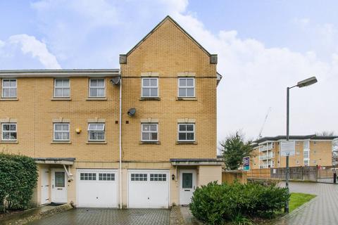 3 bedroom end of terrace house to rent - Sparkes Close, Bromley South, Bromley, BR2