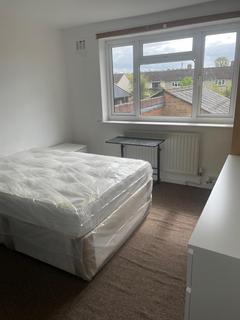 1 bedroom in a house share to rent, Room 1