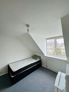 1 bedroom in a house share to rent - Room 5
