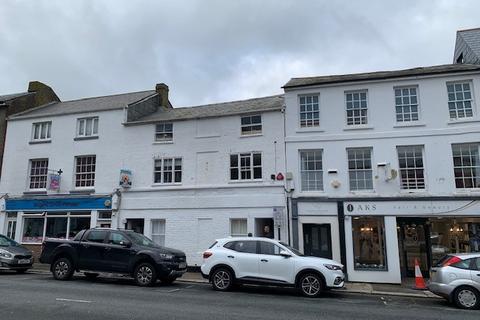 Block of apartments for sale, 144A High Street, Newport PO30