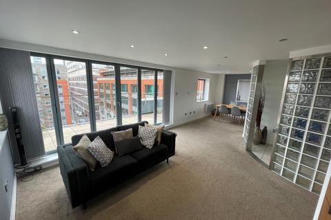 2 bedroom duplex to rent, Fleet Street, Birmingham B3