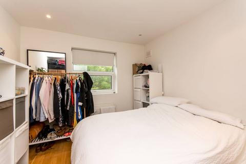 3 bedroom flat to rent, Ashmore Road, Maida Hill, London, W9