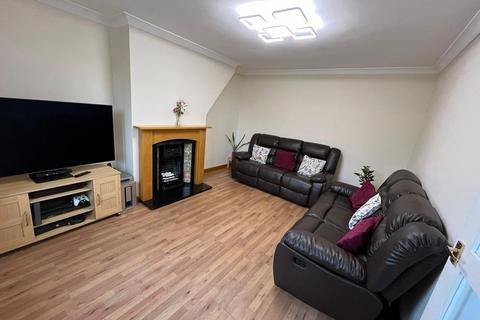60 Taunton Vale, Gravesend, DA12 5RB