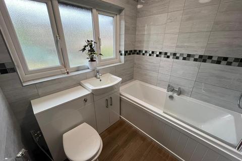 60 Taunton Vale, Gravesend, DA12 5RB