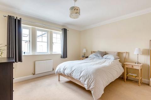 5 Micklethwaite Mews, Wetherby, LS22 5LB