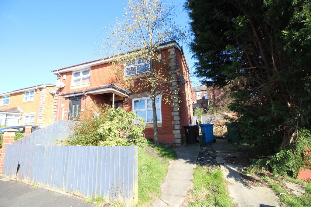Titchfield Road, Oldham, OL8 3 bed semidetached house for sale £155,000