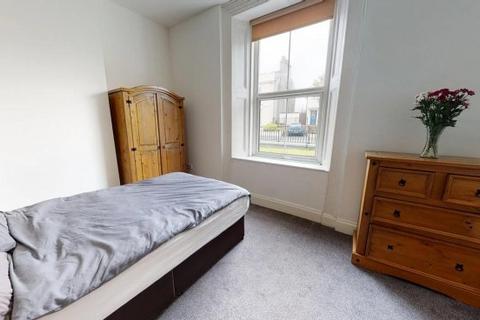 5 bedroom flat to rent, Greenbank Terrace