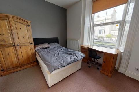 5 bedroom flat to rent, Greenbank Terrace