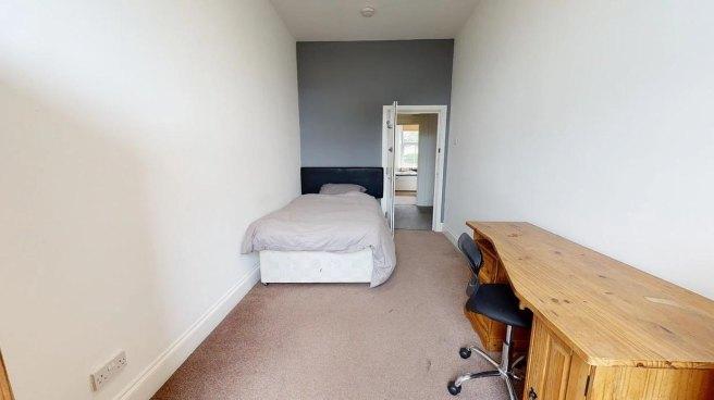 Greenbank-terrace-pl4-8qf-955088