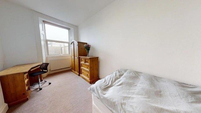 Greenbank-terrace-pl4-8qf-955086