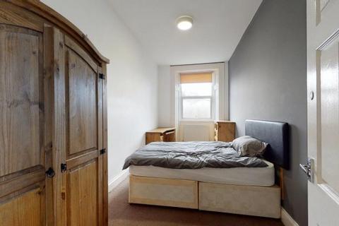 5 bedroom flat to rent, Greenbank Terrace