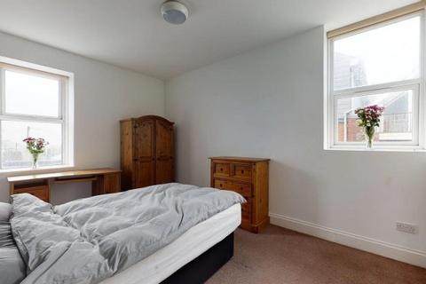 5 bedroom flat to rent, Greenbank Terrace