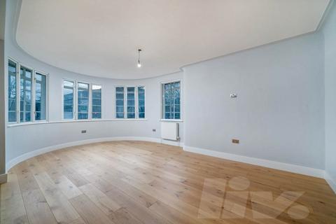 5 bedroom flat to rent - Finchley Road, London NW3