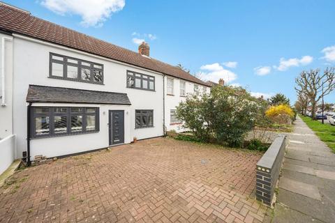 3 bedroom terraced house for sale, Trent Gardens, Southgate, N14