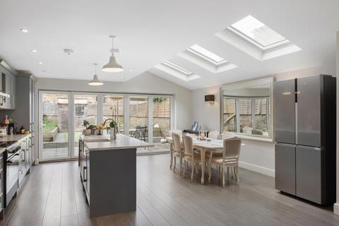 4 Arlington Road, London, W13 8PE