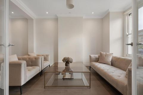 4 Arlington Road, London, W13 8PE