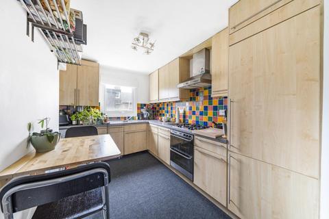 15b Waterlow Road, London, N19 5NJ