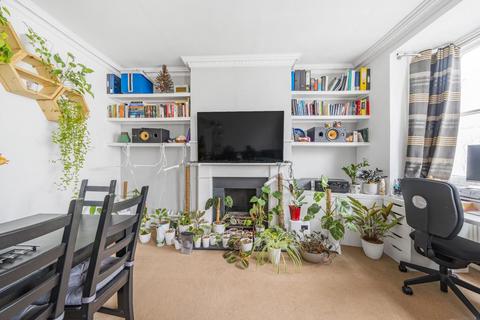 15b Waterlow Road, London, N19 5NJ