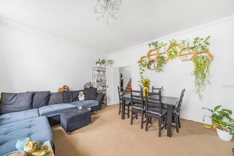 15b Waterlow Road, London, N19 5NJ