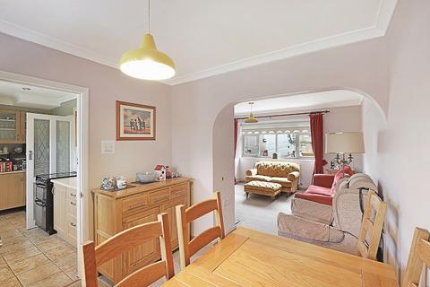 5 Acres Avenue, Ongar, CM5 0BH