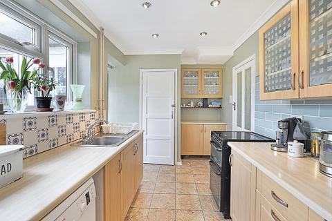 5 Acres Avenue, Ongar, CM5 0BH