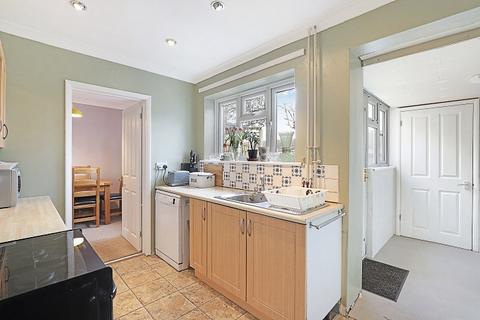 5 Acres Avenue, Ongar, CM5 0BH