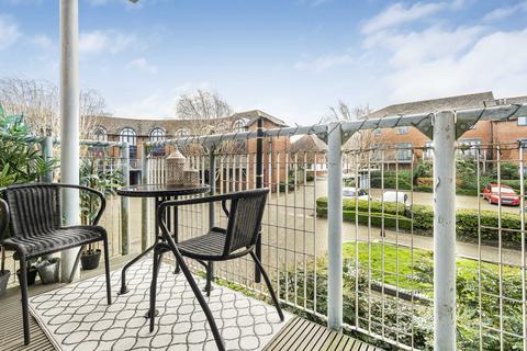 2 bedroom apartment for sale - Alfredston Place, Wantage, OX12