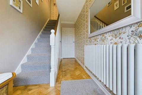 2 Brynhill Close, Barry, CF62 8PL