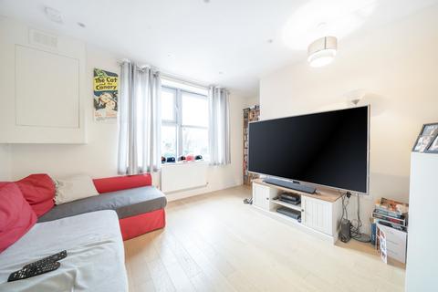 1 bedroom flat for sale, Sundial Court, Barnsbury Lane, Surbiton, KT5