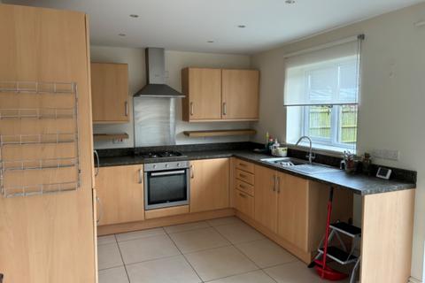 3 bedroom semi-detached house to rent, Rosemerry Place, Langley, Southampton, Hampshire, SO45 1FG