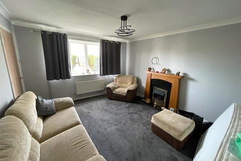 2 bedroom bungalow to rent - Pine Close, Waddington, Lincoln, Lincolnshire, LN5