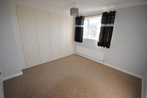 3 bedroom detached house to rent, Mount Surrey, Wymondham, Norfolk, NR18