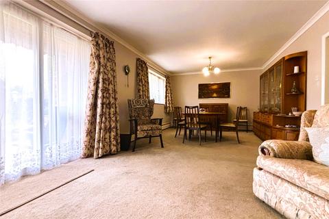 40 Hythe End Road, Wraysbury, Staines-upon-thames, TW19 5AR